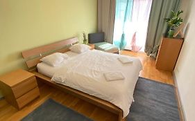Green Apartment 214 With Private Parking