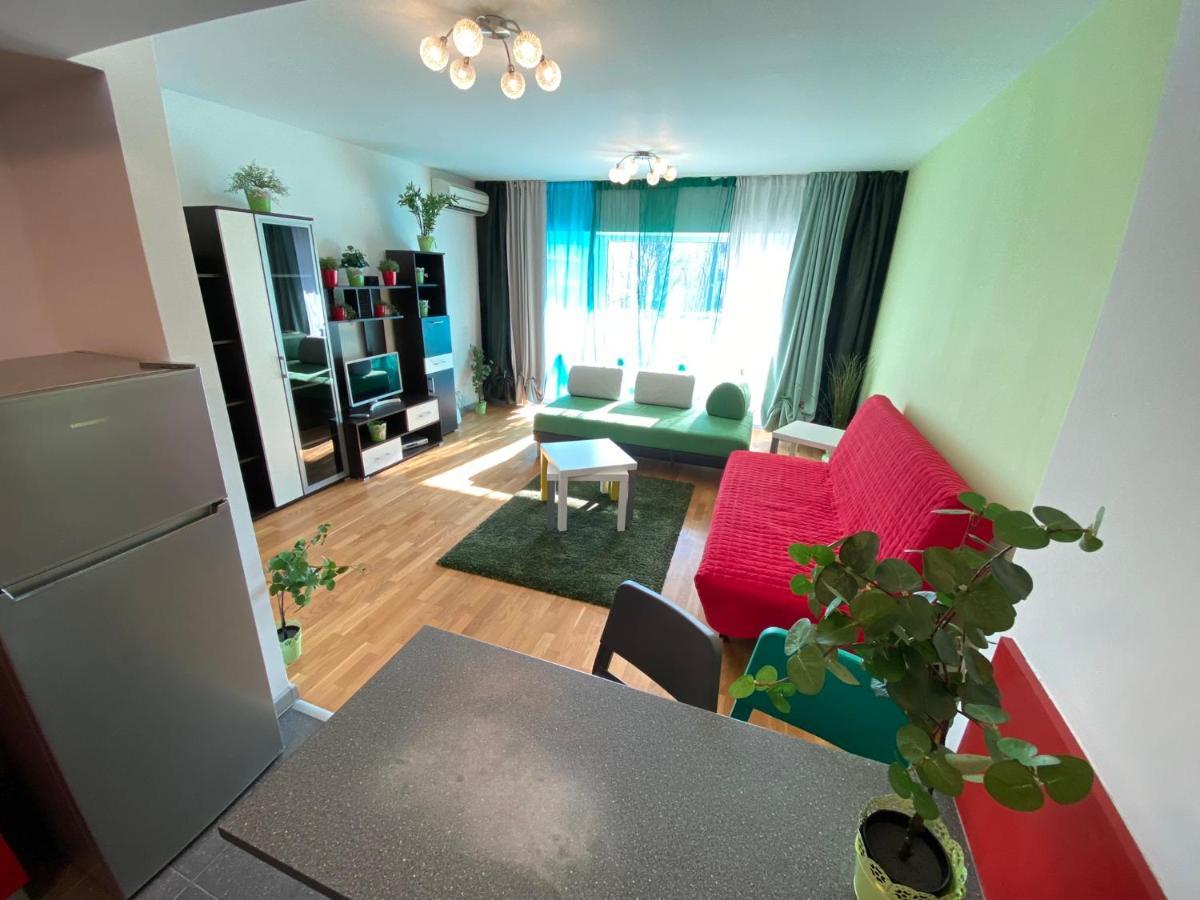 Green Apartment 214 With Private Parking Bucureşti Exterior foto
