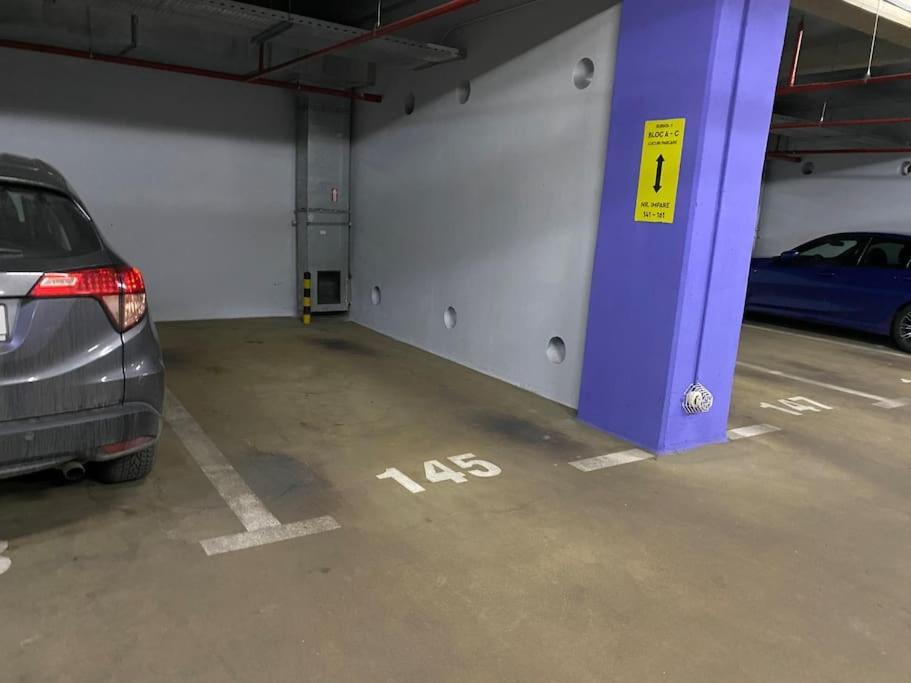 Green Apartment 214 With Private Parking Bucureşti Exterior foto