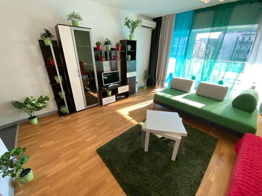 Green Apartment 214 With Private Parking Bucureşti Exterior foto